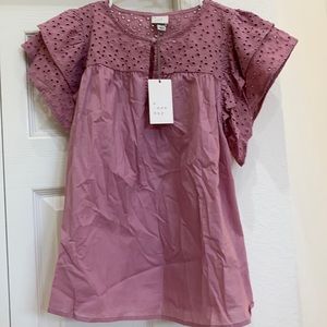 Cute a new day blouse. Size small. NWT